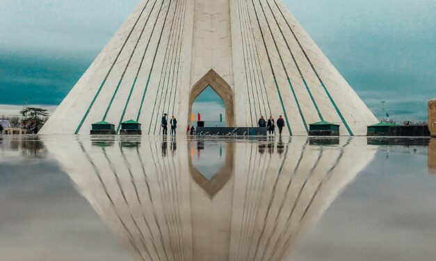 “Allāhu Akbar” in My Everyday Life: A Re-reading by a Secular Iranian Woman